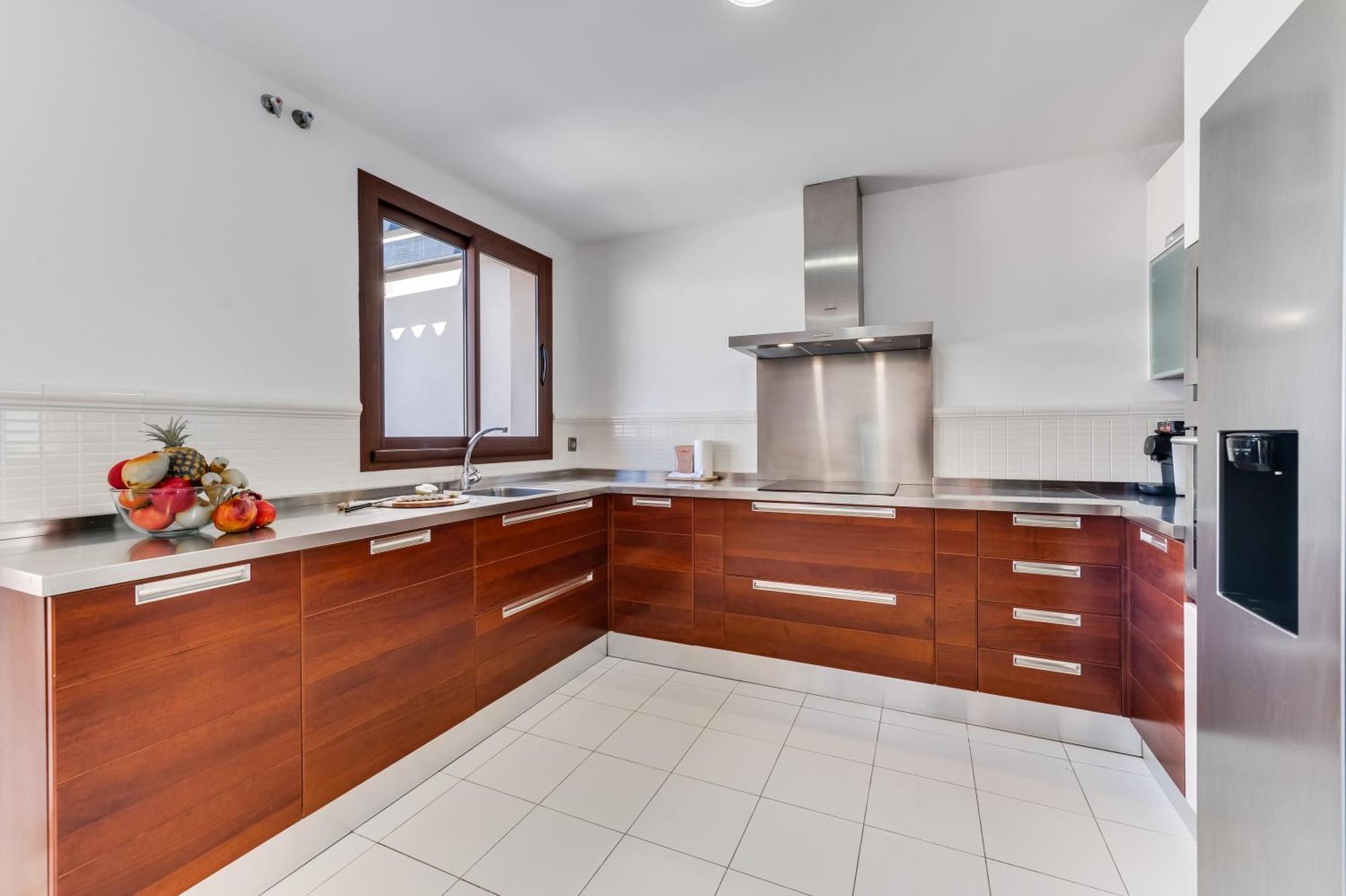 Vacation I The Sovereign Penthouse, Large Communal Pool, 24h Security, 5min To Puerto Banus