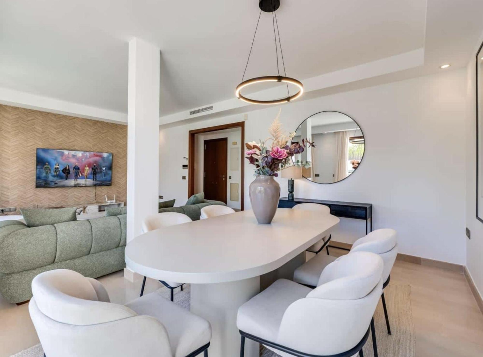 Vacation I The Sovereign Penthouse, Large Communal Pool, 24h Security, 5min To Puerto Banus Apartamento *