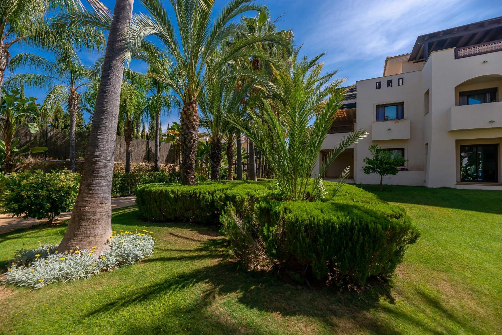Vacation I The Sovereign Penthouse, Large Communal Pool, 24h Security, 5min To Puerto Banus * Marbella